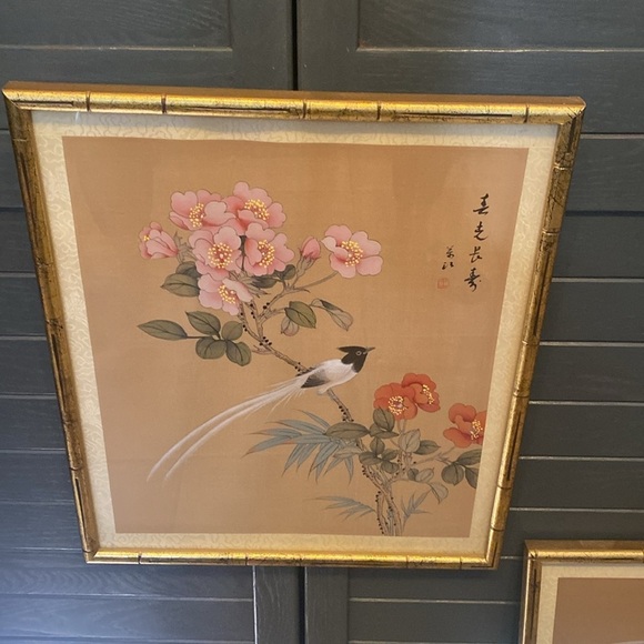 2 Vintage Traditional Chinese
Silk Paintings. - Picture 12 of 16